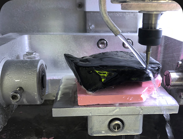 如何選購玉石雕刻機(jī)，加工有哪些流程？