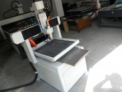 玉石雕刻機的雕刻精度和使用范圍