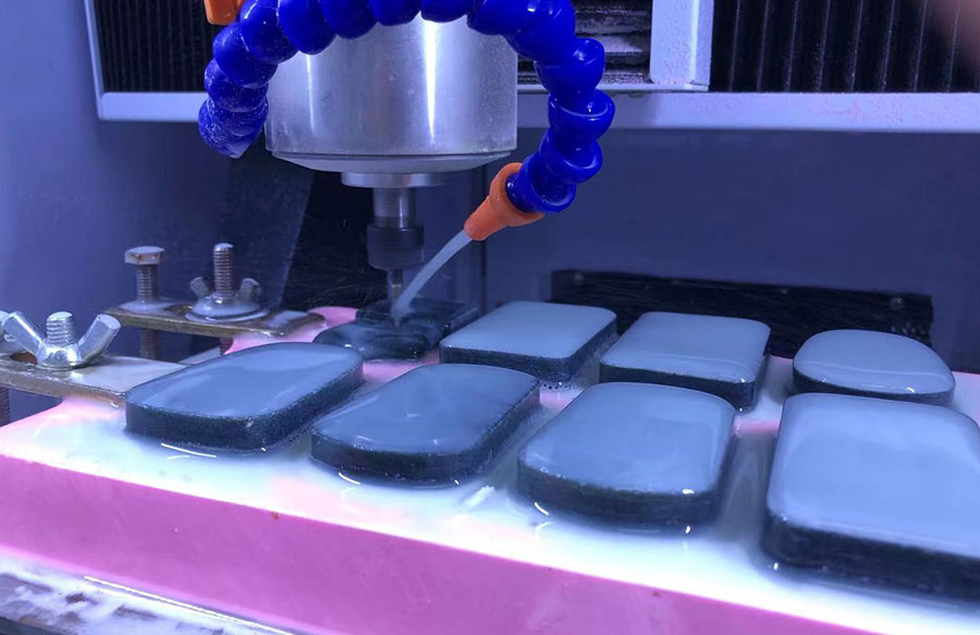 數(shù)控玉石雕刻機(jī)