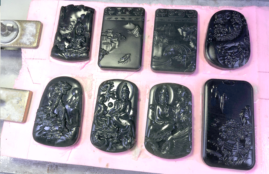 享刻高端的玉雕機(jī)