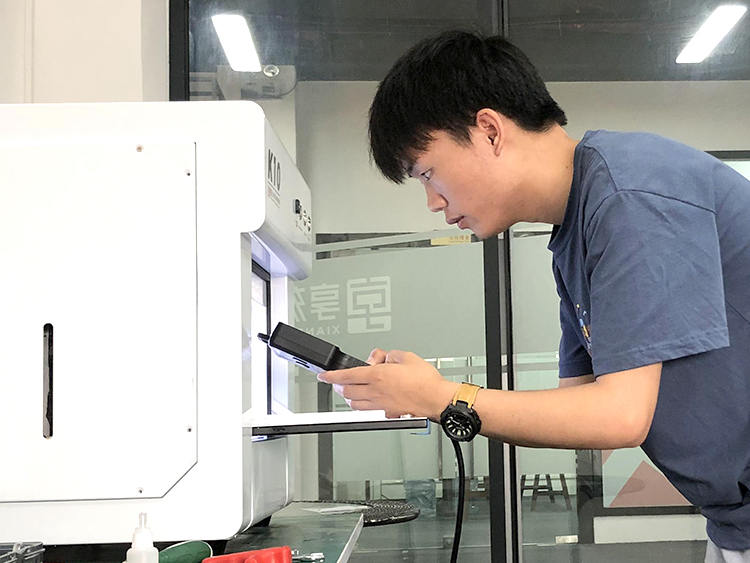 小型數(shù)控雕刻機