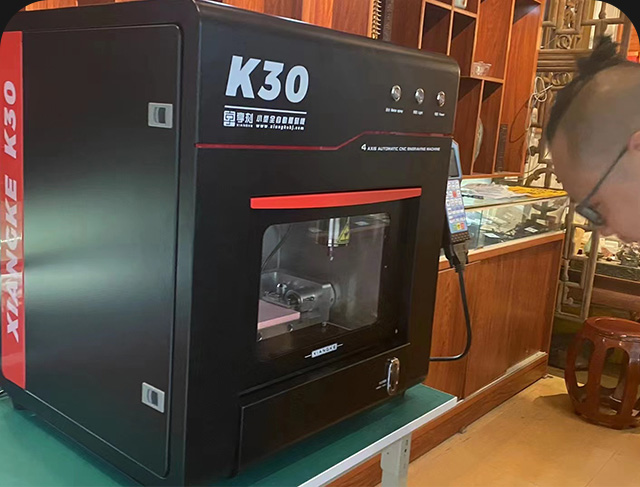 數(shù)控玉石雕刻機(jī)應(yīng)該怎么用？