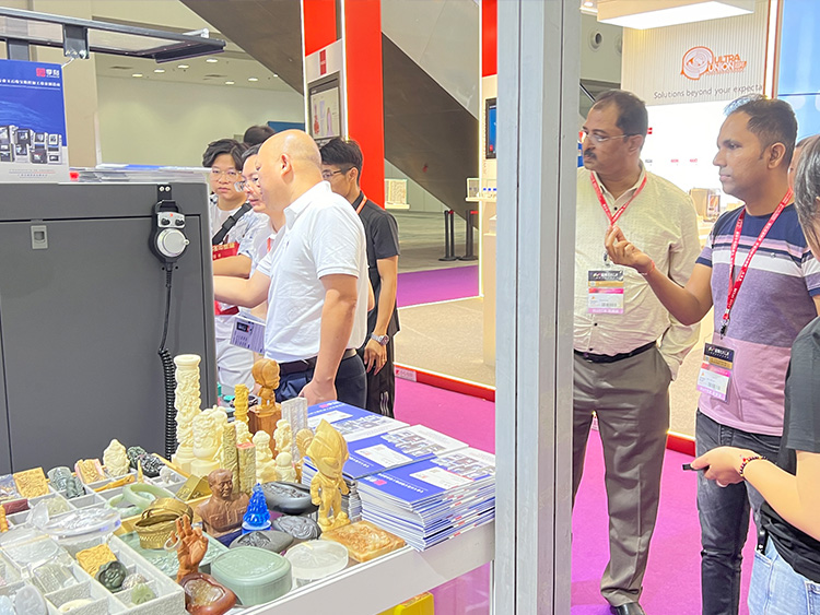 小型玉石雕刻機(jī)廠家