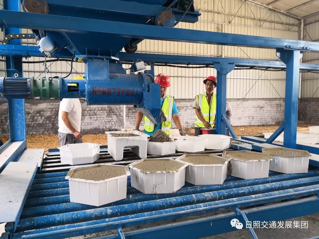 水泥預制構件生產線設備在日照集團
